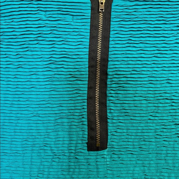 River Island | Formal Short Sleeve Textured Mini Dress in Aqua Blue - Picture 5 of 6